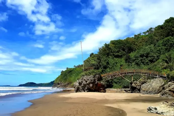 Amazing Beaches in Kebumen That Are Perfect for an Unforgettable Vacation