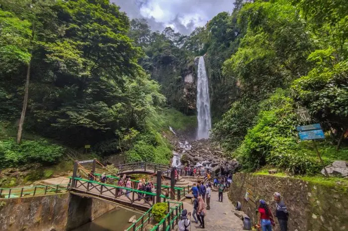 Grojogan Sewu Waterfall, an Amazing Waterfall Full of Myths in Malang