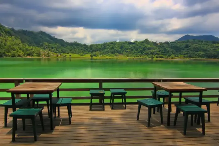 Lake Linow, Enjoy the Beauty of a Lake That Can Change Color in Tomohon